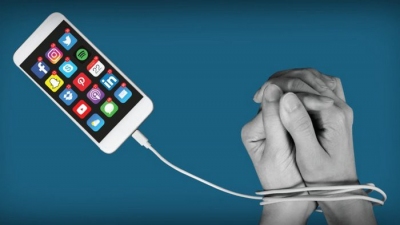 Smartphone và sức khỏe xương khớp