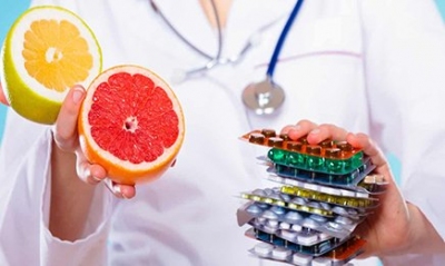 Vì sao bác sĩ khuyến cáo nên tránh dùng thuốc với một số đồ uống, thực phẩm ?