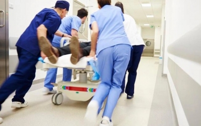 Bác sĩ tim mạch chỉ ra sai lầm khi cấp cứu người đột quỵ