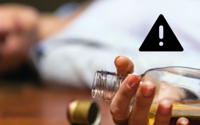 Làm gì để phòng tránh ngộ độc rượu ngày Tết