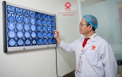 Phẫu thuật thành công khối u sọ hầu kích thước rất...