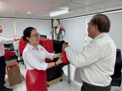 🏮 ẤM ÁP TẾT TRUNG THU TẠI BỆNH VIỆN ĐA KHOA QUỐC...