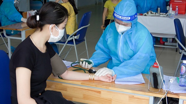 Huyết áp cao là trở ngại thường thấy trong các buổi tiêm