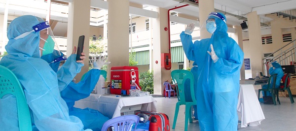 múa cho giãn gân cốt trong khoảnh khắc giải lao