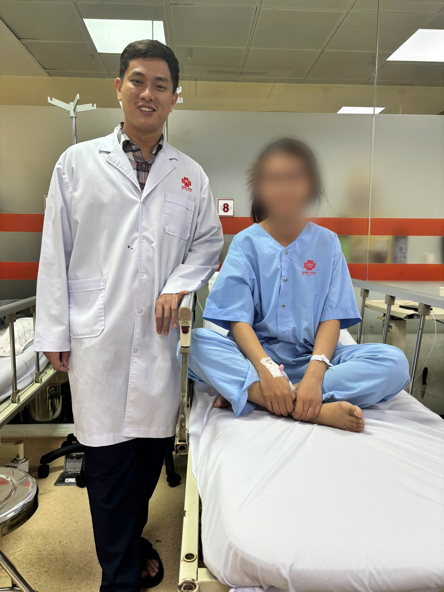 z7615346315832 9ce8debab289efdb49fed05a114e4462c